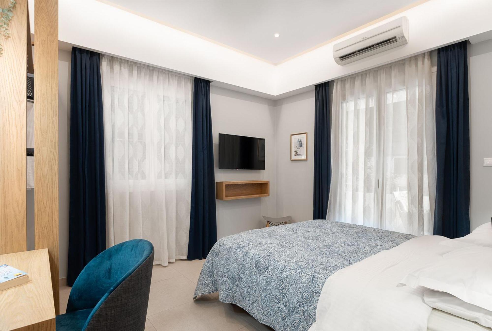 Captain'S Seafront Apartments Nydri  Bagian luar foto